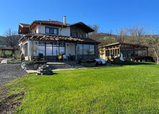 Вила Марина Илкони яз. Жребчево