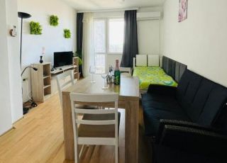 Апартамент Широк център Варна