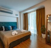 Apartment Cozy Studio with French Window