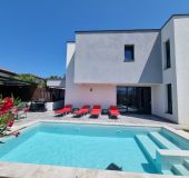 House Villa Amethyst