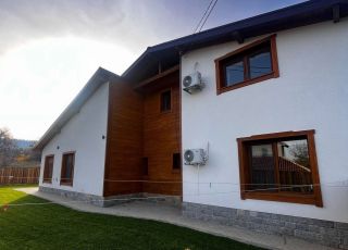 House Guest Houses Bratanovi, Dabravka