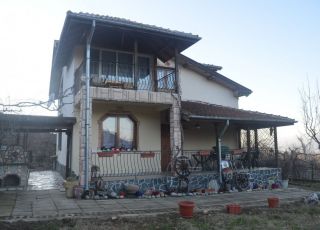 Каменска къща