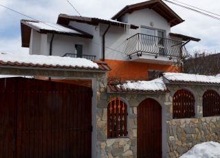 Семеен хотел БеБалкан