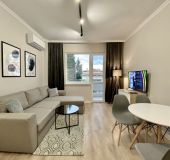 Апартамент Стайлиш Топ Център Апартмънт