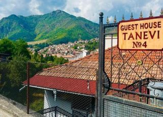 House Guest House Tanevi, Devin