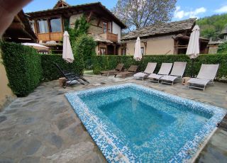 Family hotel Semeen hotel Skenderova Kashta, Leshten