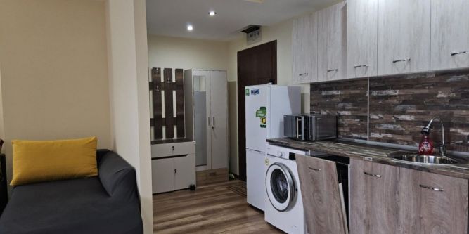 Апартамент Краун Банско