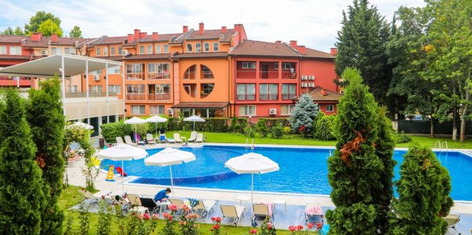 Луксозен тристаен апартамент