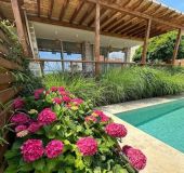 House Coral Bay Luxury Villa