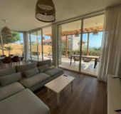 Луксозна вила Корал Бей