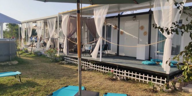 Бунгало Sunshine - басейн и къмпинг