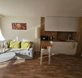 Апартамент Сънлит Форест Сюит