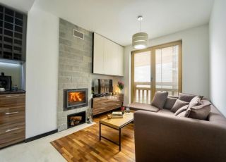 Уютно планинско студио с камина