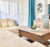 Apartment Colorful Apartment for 4 Guest