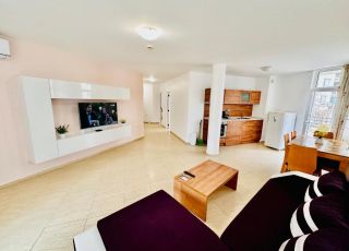 Apartment Charming 2 bed flat, Sunny beach