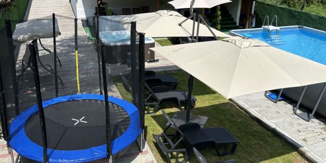 Къща Край Реката