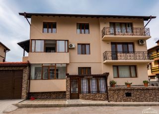 Семеен хотел Емара Лодж Банско