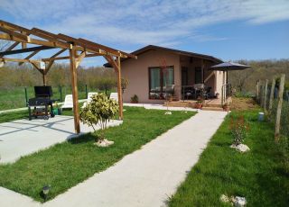 House Guesthouse Mitrevi, Velika