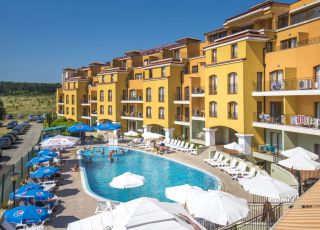 Апартамент Серена Резиденс 