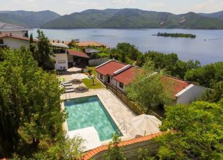 House Guest house Lambov, Glavatartsi