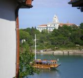 Къща Агора