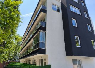 Apartment Studio One, Kiten