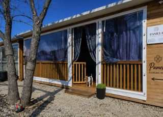 Bungalow Pamela Luxury villa , Chernomorets