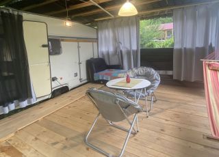 Bungalow caravan, Elena