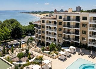 Apartment Valencia Gardens Purple rose, Nessebar