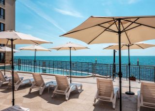 Apartment Beachfront A13, Varna