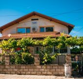 House Guest House Dani 2