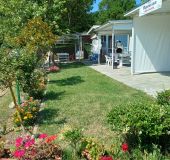 Bungalow Houses Sea Corner