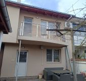 House Къща за гости Descreet