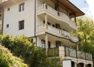 House Guest House Green Hills, Beli Osam