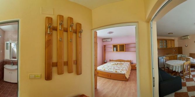 Бунгала Русалка в Шкорпиловци на цени от 115 лв, отзиви, снимки ...