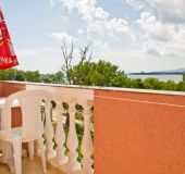 Семеен хотел Ники