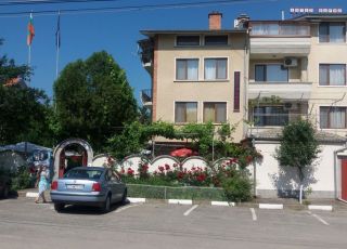Family hotel Varna, Pavel banya