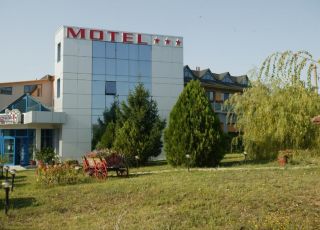 Семеен хотел Формула 1