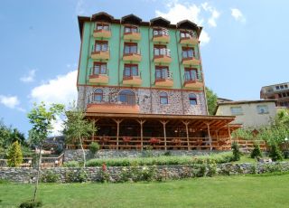 Family hotel Varnentsi, Borovo, Krystova gora