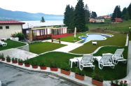 Къща за гости Райската вода Сърница - самостоятелна къща с панорама и басейн 