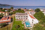 B&D Luxury Suites Тасос - в хотел с басейн на 3 минути от морето