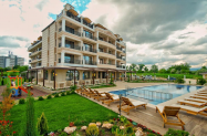 4* Хотел Съни Касъл Кранево - басейн, чадър на плажа, 1-ва линия