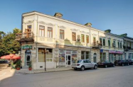 Хотелски комплекс Извора Русе  - реставриран хотел в центъра на града