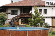 Балканджийска къща до Габрово  - с приятели в къща + барбекю, басейн, др.