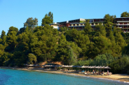4* Хотел Skiathos Palace Скиатос - с дете + басейн сред борова гора