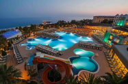 4* Хотел Clover Magic Park Анталия - 24 май + басейн и чадър на плажа