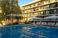 Хотел Феста Кранево - басейн, шезлонг на 500 м от плажа