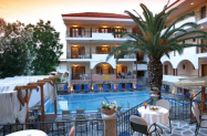 Хотел Calypso Халкидики - на 300 м от плажа + басейн с шезлонг