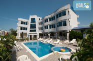 3* Семеен хотел Ариана Лозенец - в хотел на 200 м  от плажа + басейн