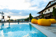 Къща за гости Родопски кът Лещен - делник + джакузи и вътрешен басейн 